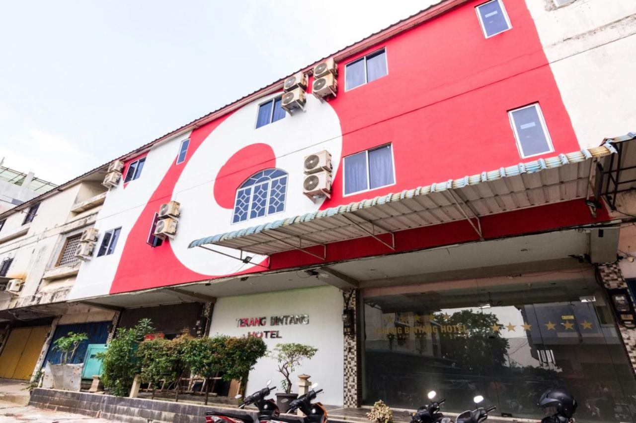 Oyo 1703 テラン ビンタン ホテル Batam エクステリア 写真
